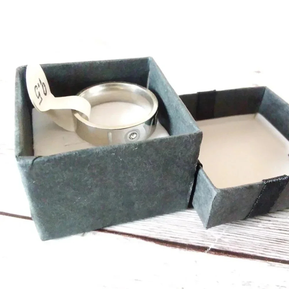 Unisex LOVE Silver Tone Stainless Steel Ring - Size 9.5 - Picture 2 of 3